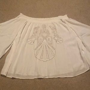 Lilly Pulitzer white off shoulder shirt size M. GUC